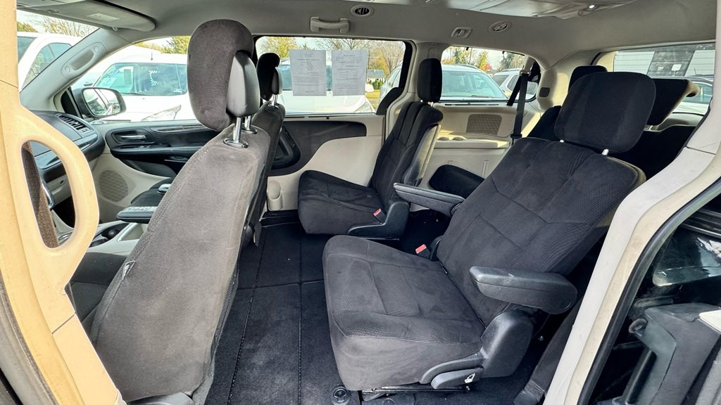 2012 Dodge Grand Caravan Image 12