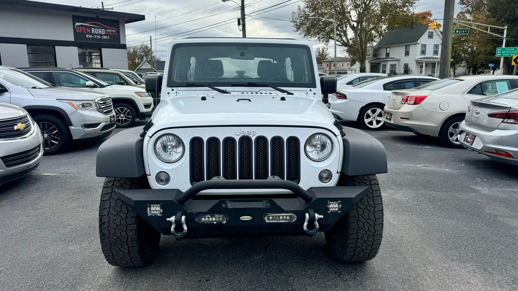 2017 Jeep Wrangler Unlimited Image 2