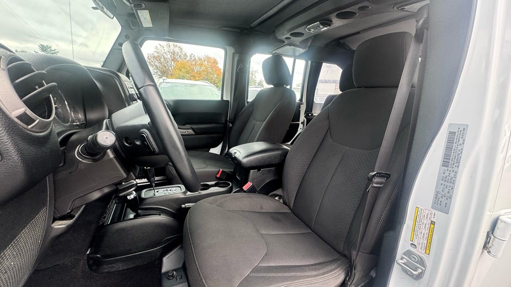 2017 Jeep Wrangler Unlimited Image 11