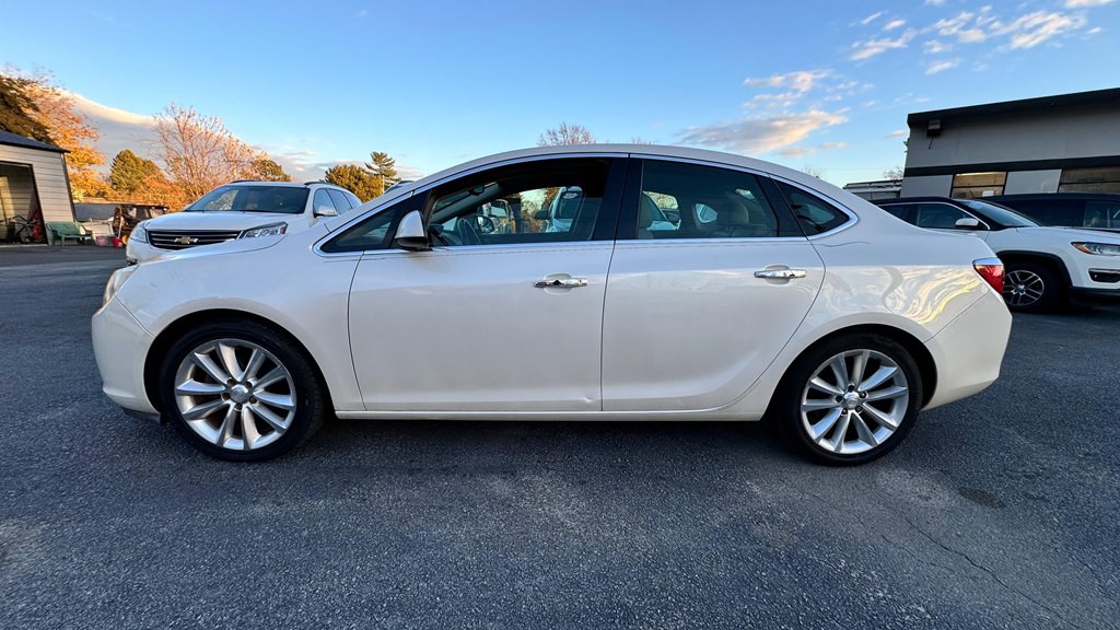 2013 Buick Verano Image 3