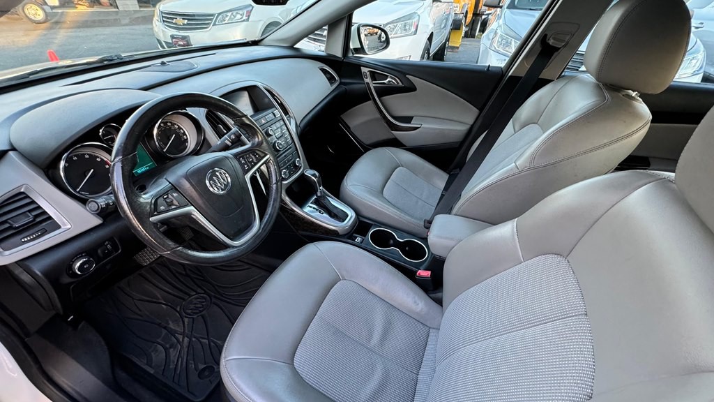 2013 Buick Verano Image 8