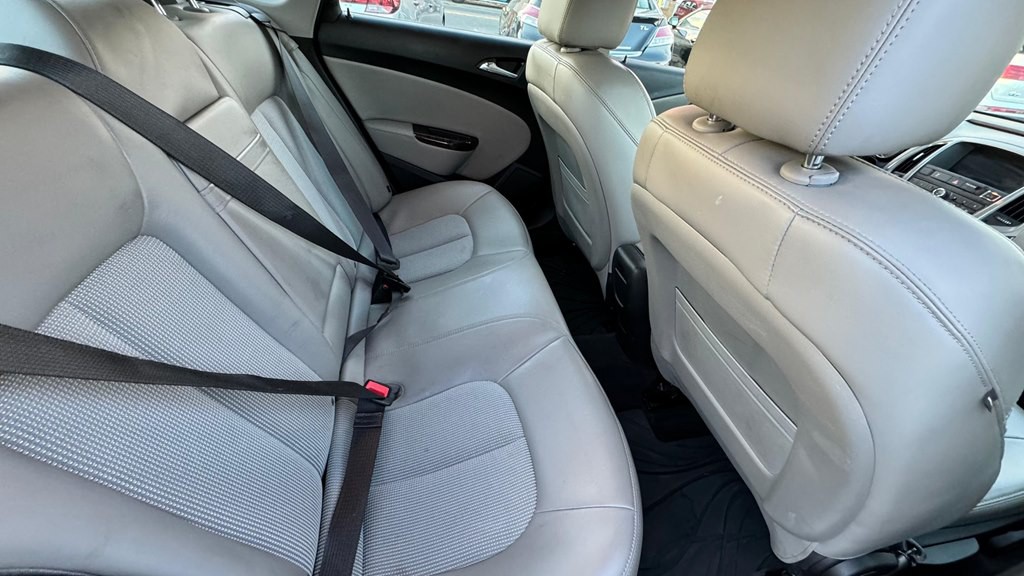 2013 Buick Verano Image 12