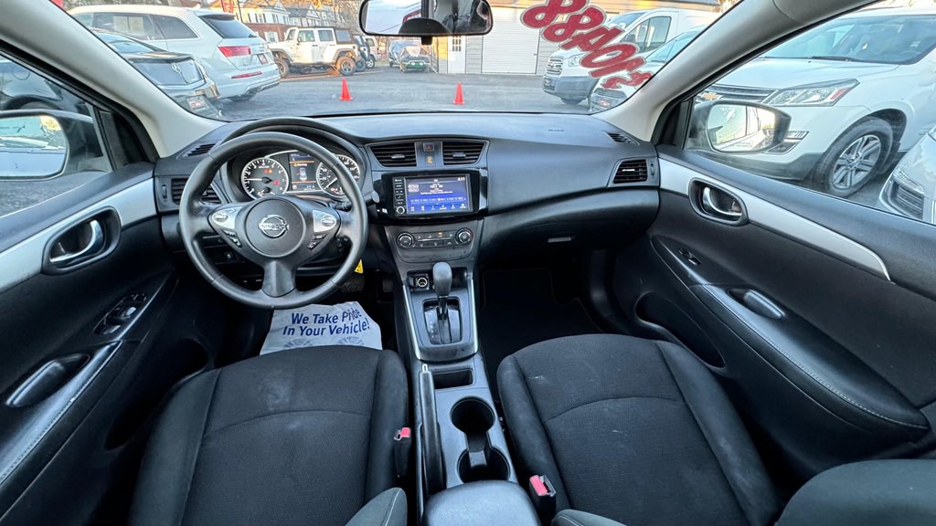 2019 Nissan Sentra Image 12