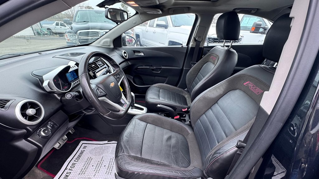 2015 Chevrolet Sonic Image 9