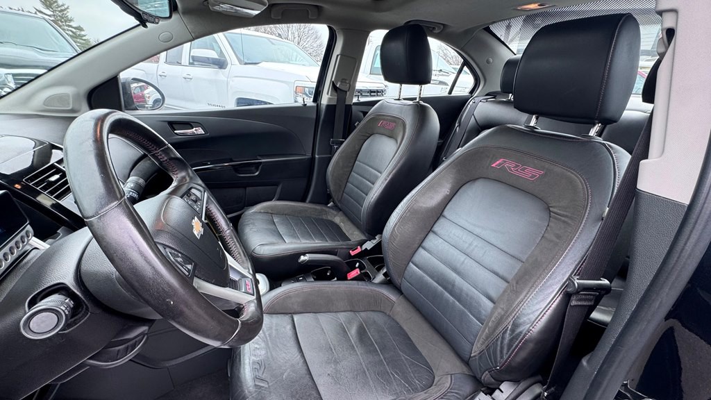 2015 Chevrolet Sonic Image 10