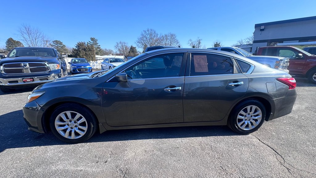 2016 Nissan Altima Image 4