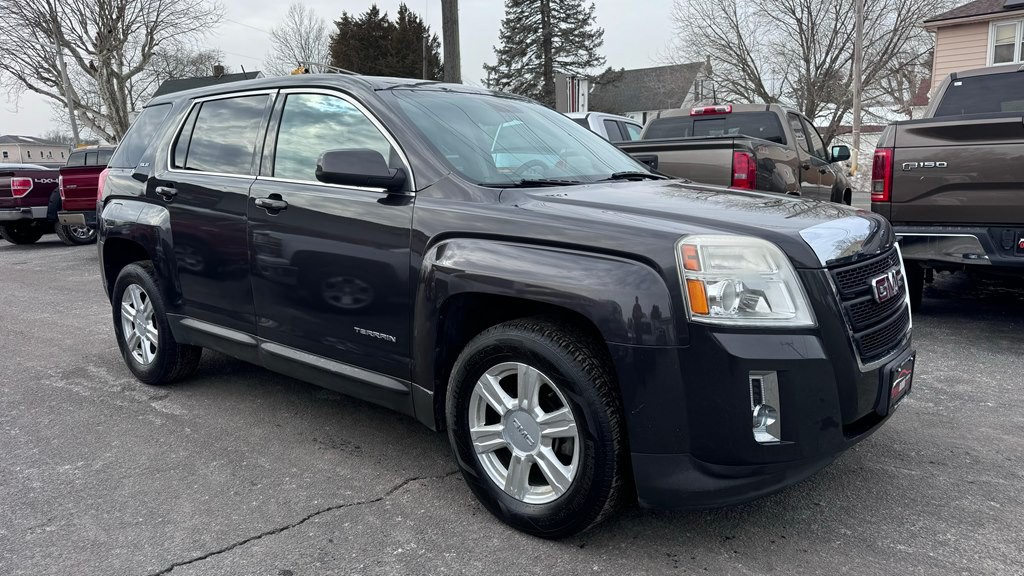 2015 GMC Terrain Image 2