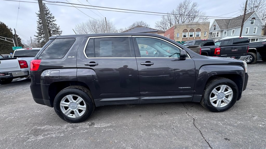 2015 GMC Terrain Image 8
