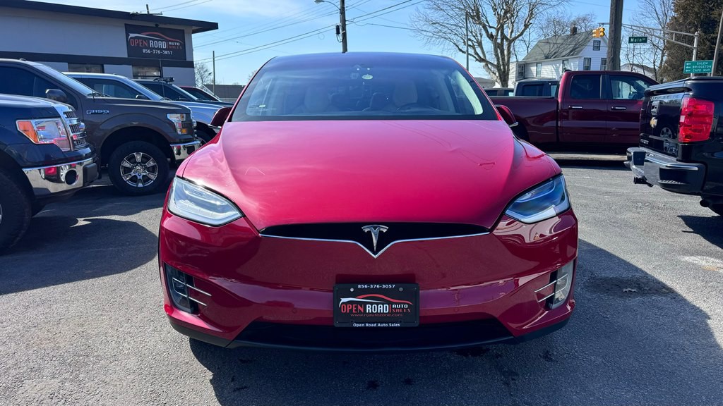2016 Tesla Model X Image 2