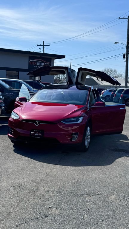 2016 Tesla Model X Image 9