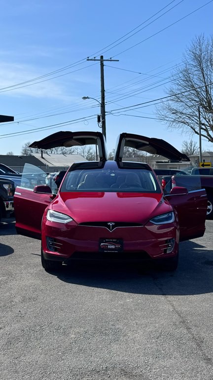 2016 Tesla Model X Image 10