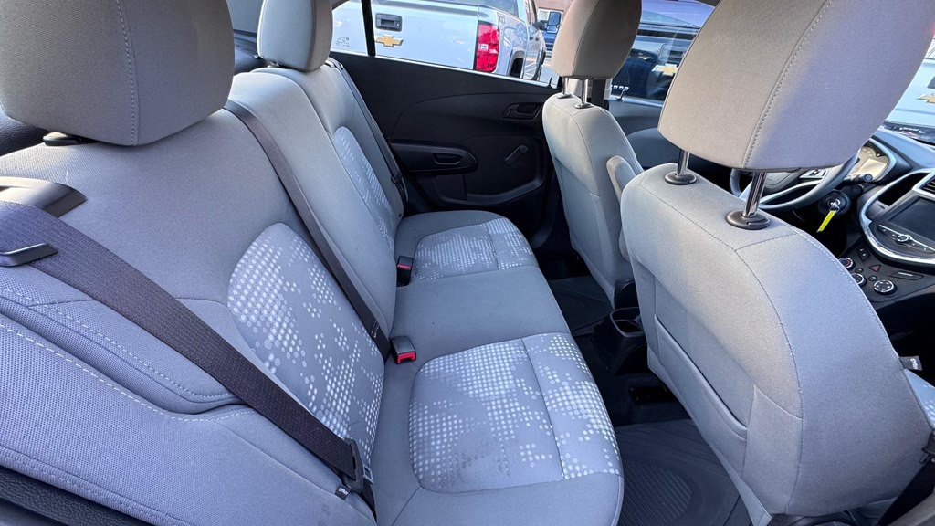 2017 Chevrolet Sonic Image 12