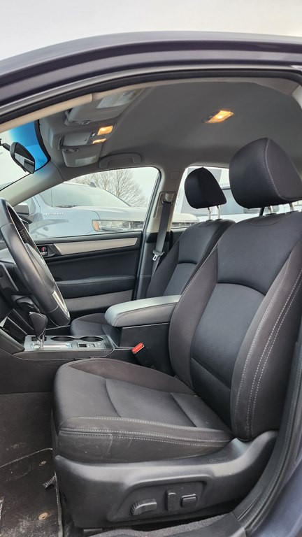 2016 Subaru Legacy Image 7