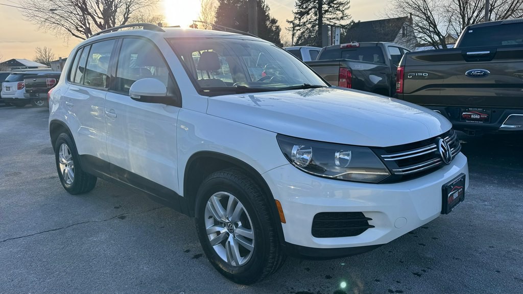 2016 Volkswagen Tiguan Image 2