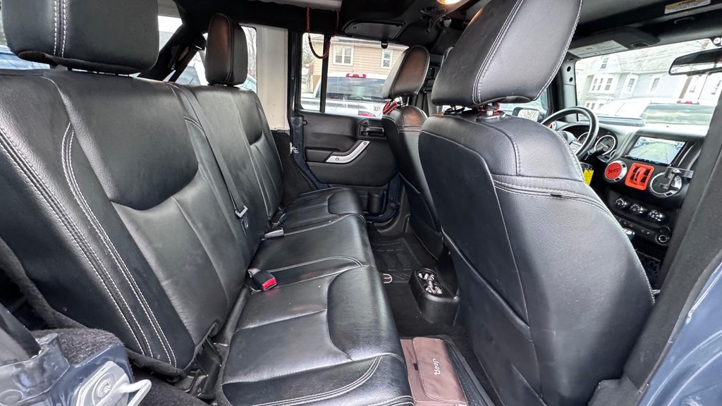 2017 Jeep Wrangler Unlimited Image 12