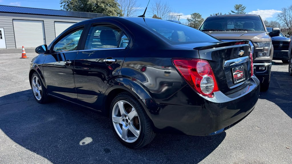 2014 Chevrolet Sonic Image 5