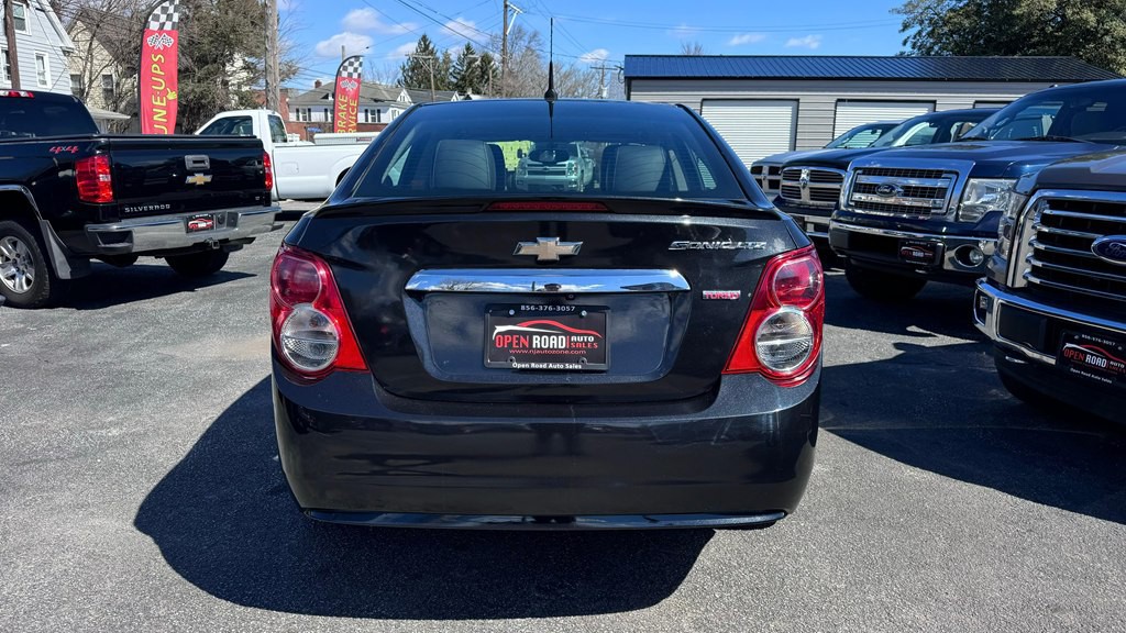 2014 Chevrolet Sonic Image 6