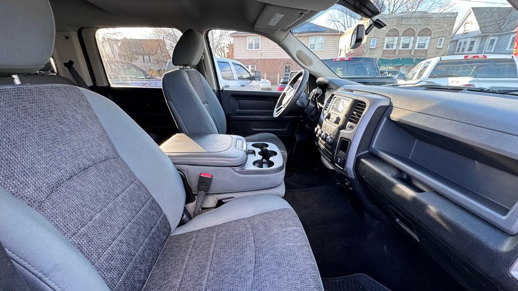 2014 RAM 1500 Image 13