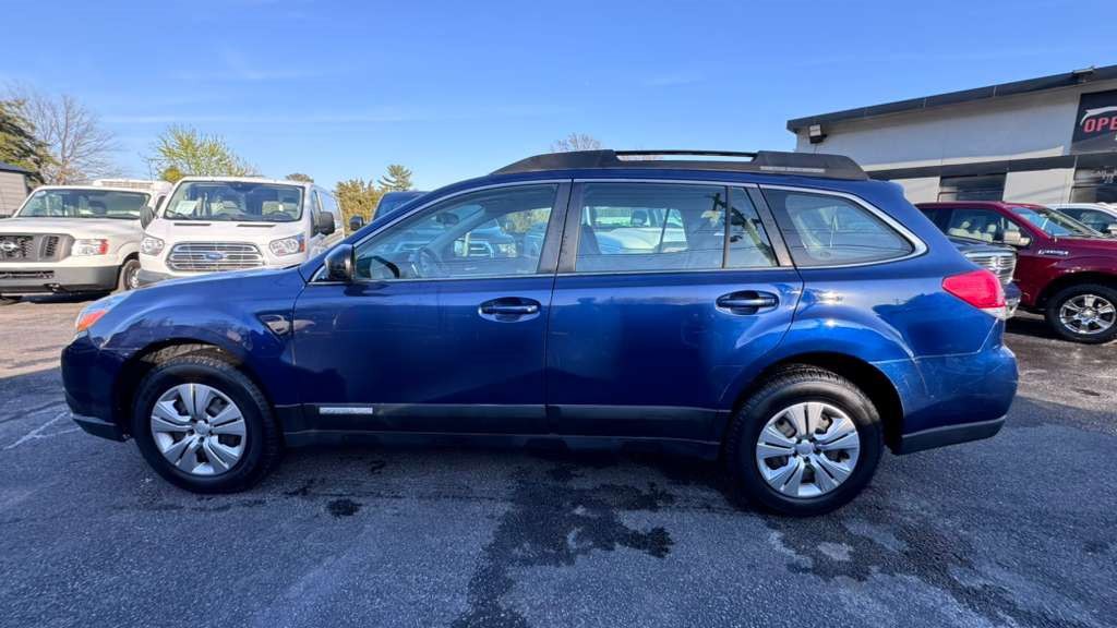 2010 Subaru Outback Image 3