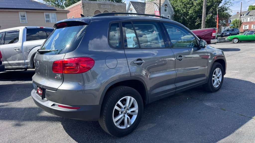 2017 Volkswagen Tiguan Image 6