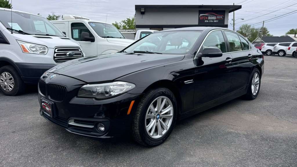 2015 BMW 5 Series Image 2