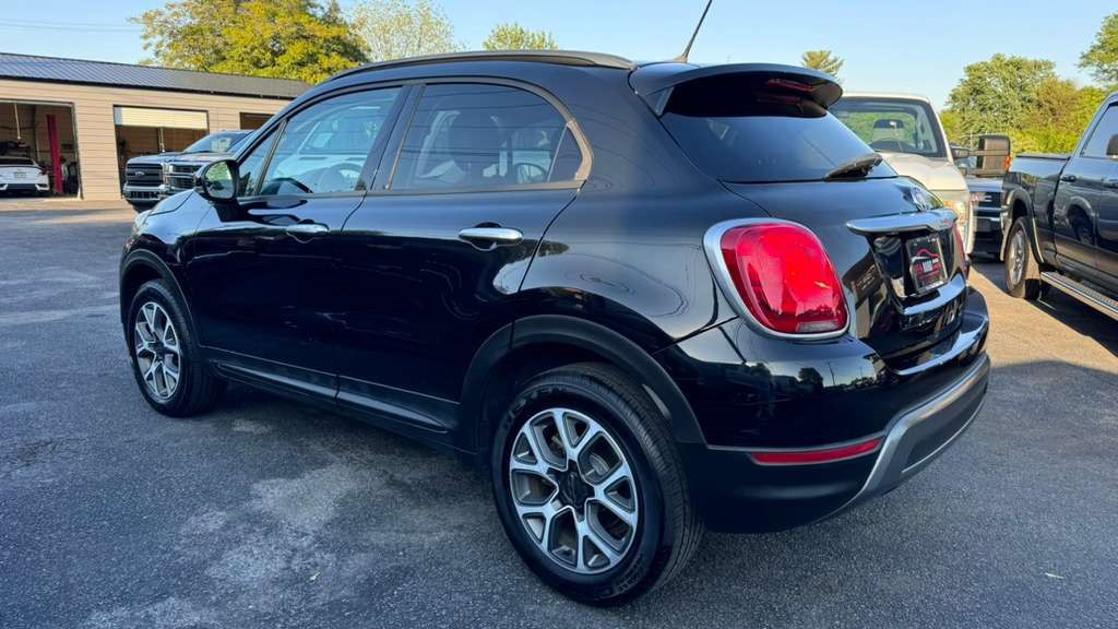2017 FIAT 500 Image 4