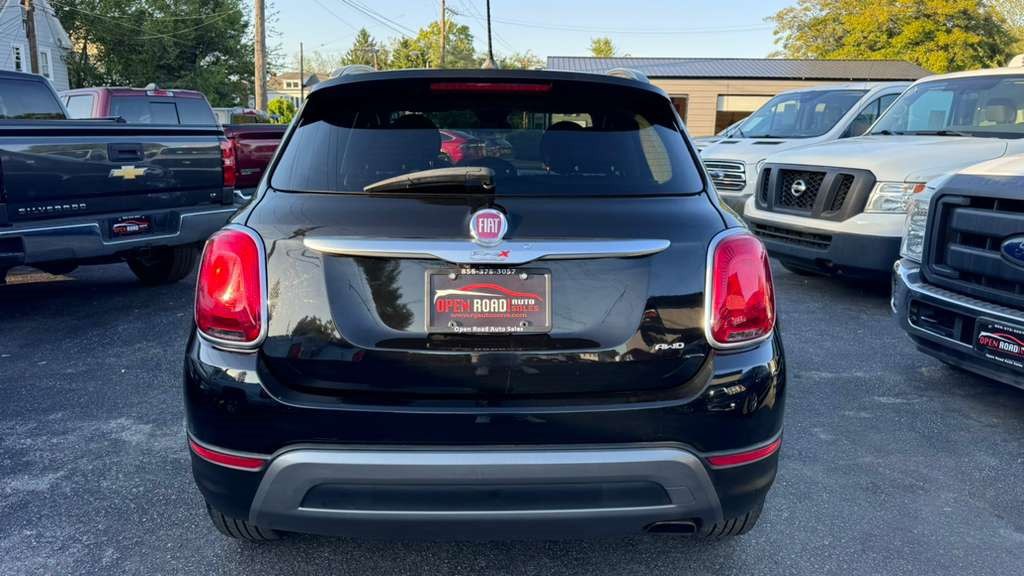 2017 FIAT 500 Image 6