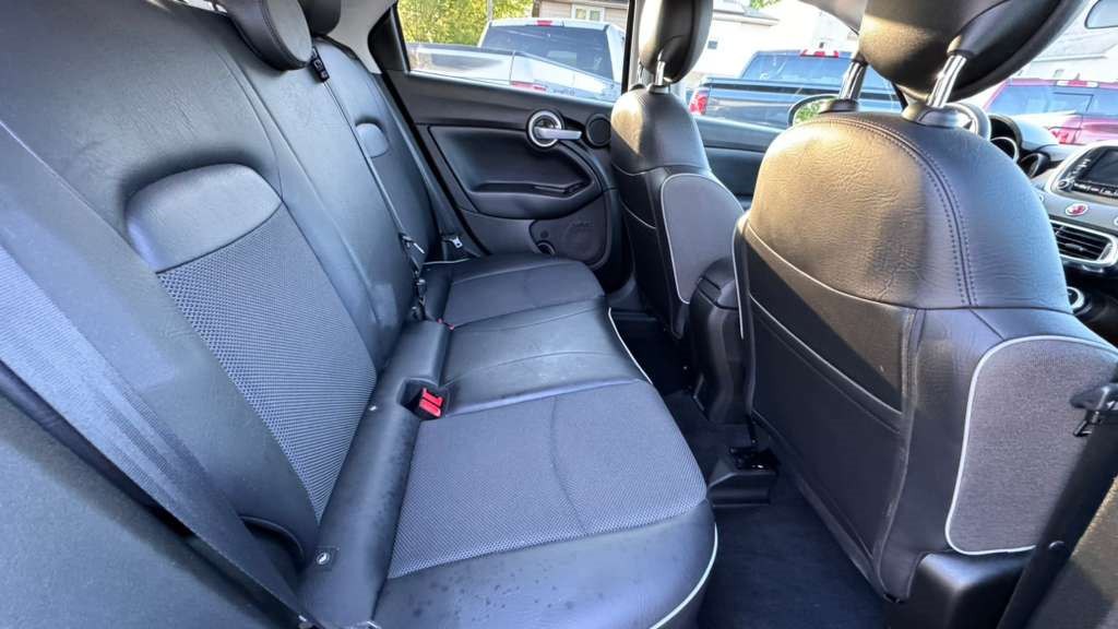2017 FIAT 500 Image 13