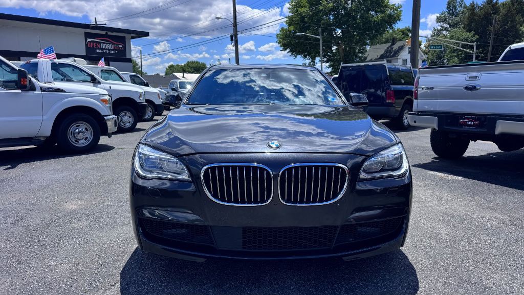 2015 BMW 7 Series Image 5