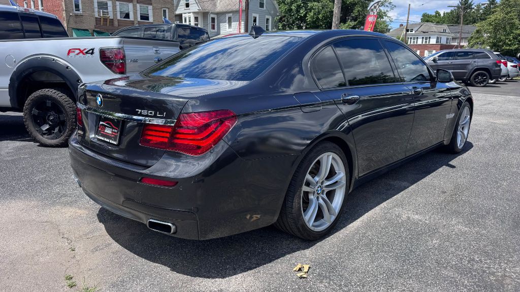 2015 BMW 7 Series Image 7