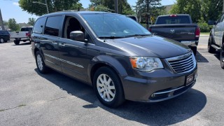 Image for 2016 Chrysler Town & Country Touring ID: 7428438