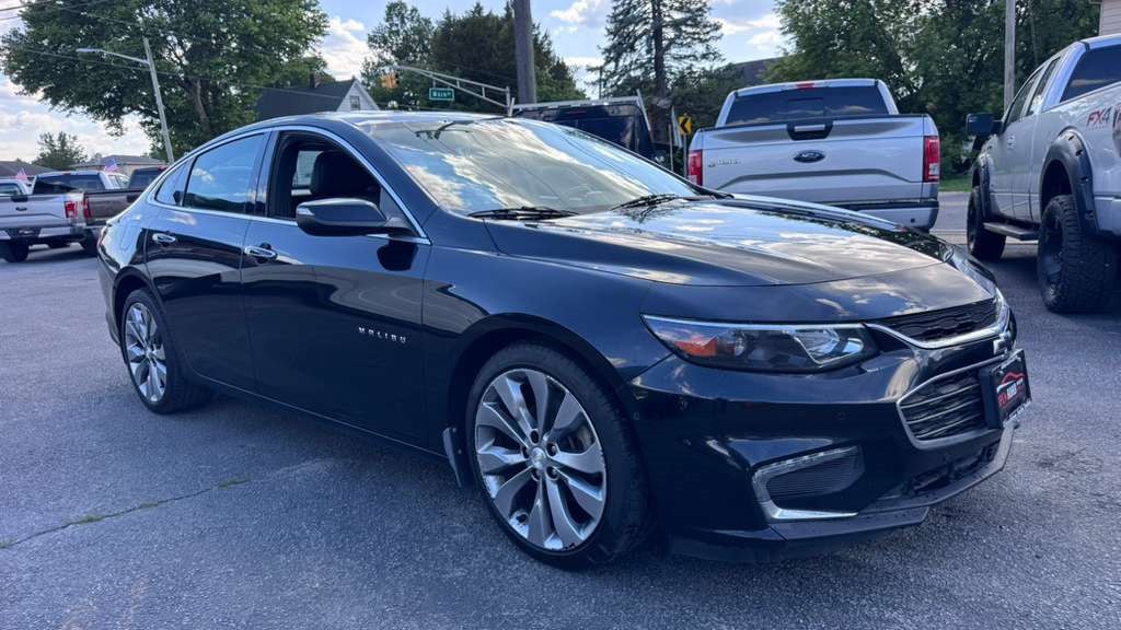 2018 Chevrolet Malibu Image 3