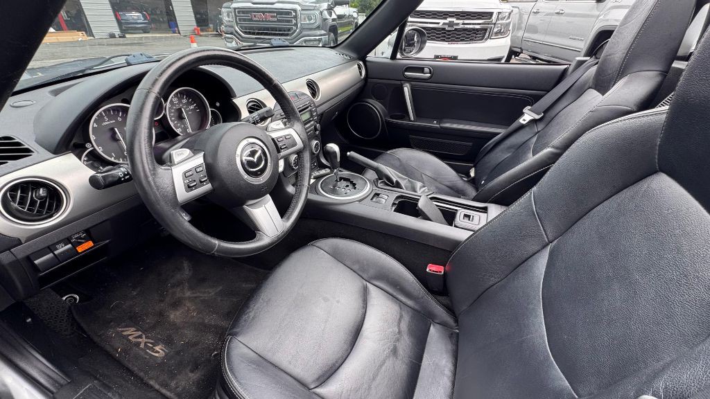 2010 Mazda MX-5 Miata Image 8