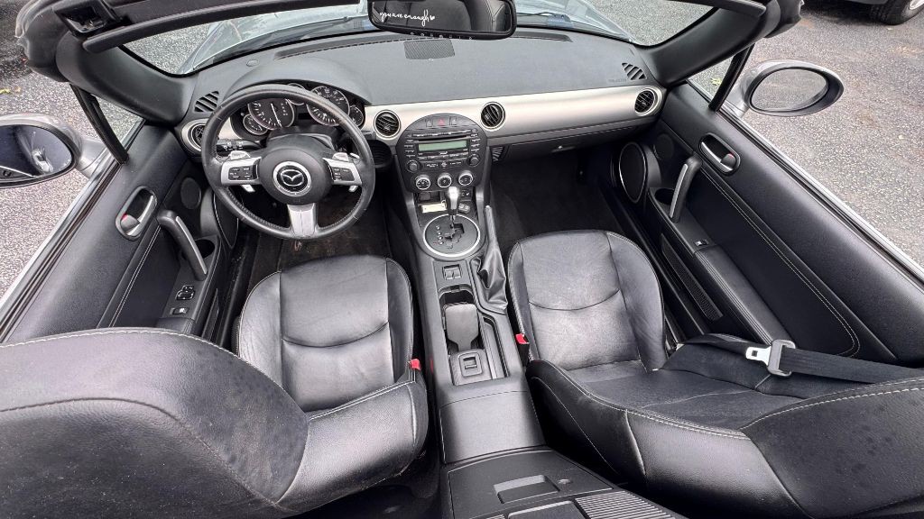 2010 Mazda MX-5 Miata Image 9