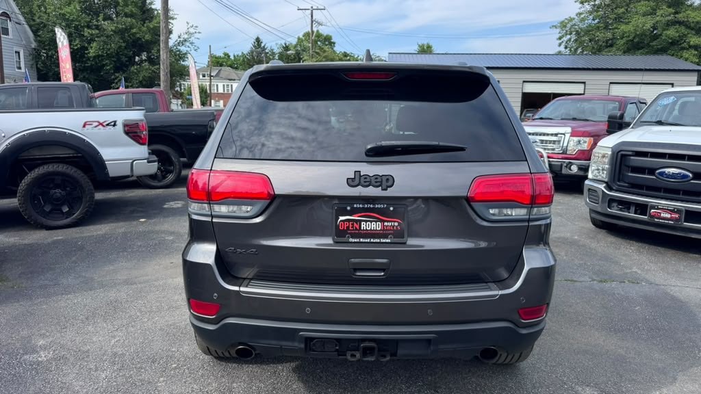 2017 Jeep Grand Cherokee Image 5