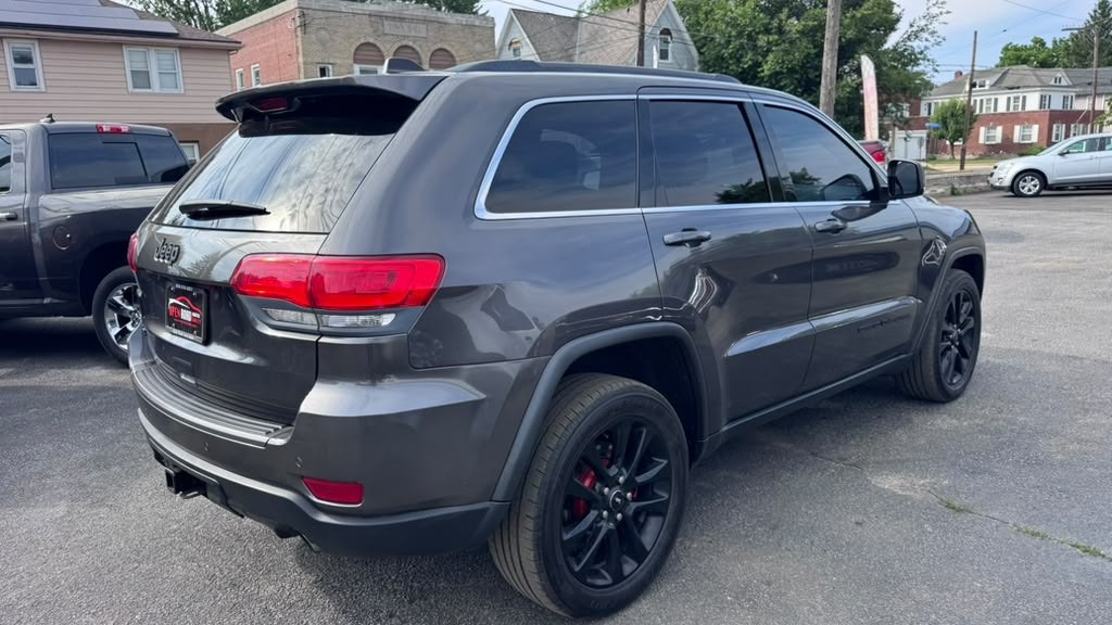 2017 Jeep Grand Cherokee Image 11