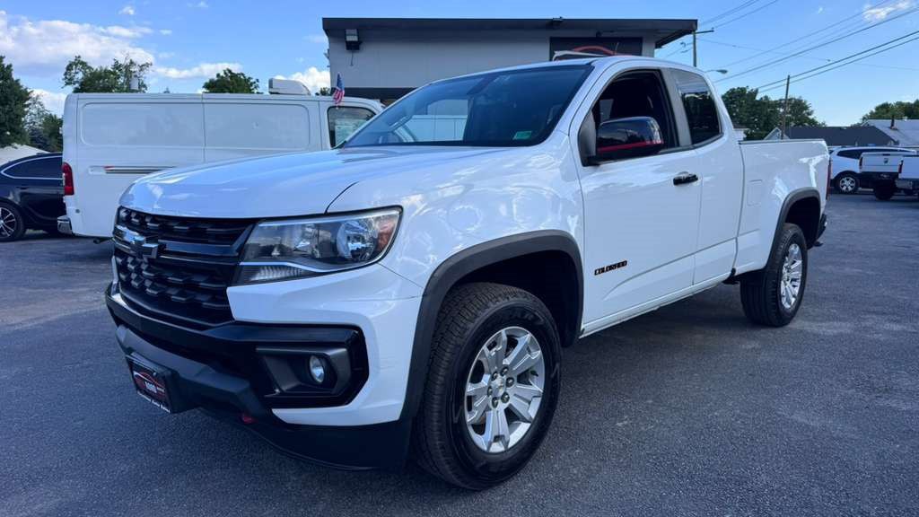 2021 Chevrolet Colorado Image 2
