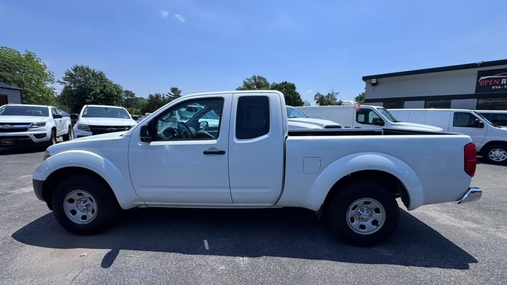 2016 Nissan Frontier Image 8