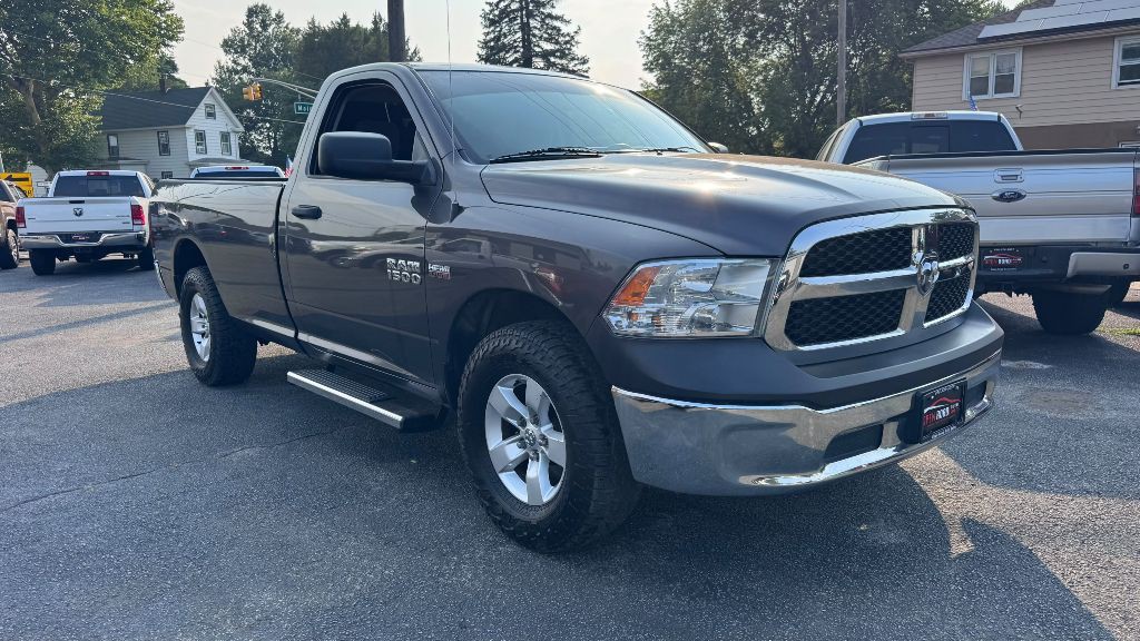 2015 RAM 1500 Image 6