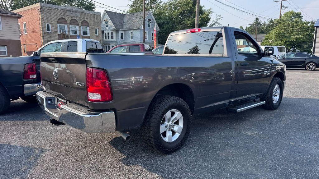 2015 RAM 1500 Image 7