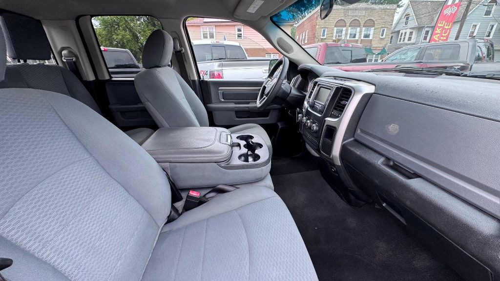 2018 RAM 1500 Image 9