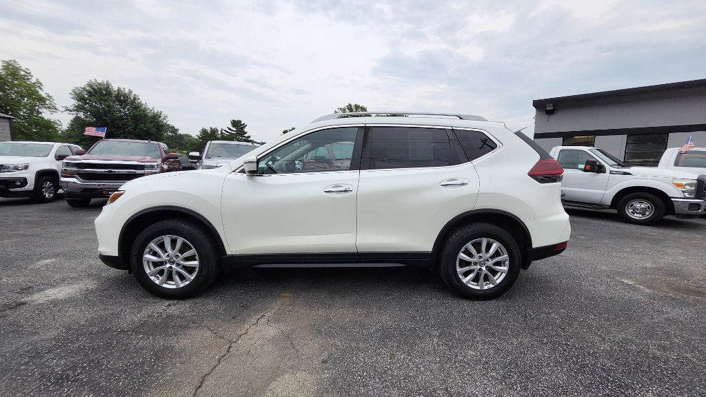2018 Nissan Rogue Image 2