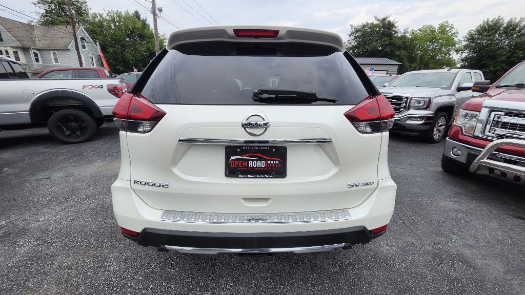 2018 Nissan Rogue Image 6