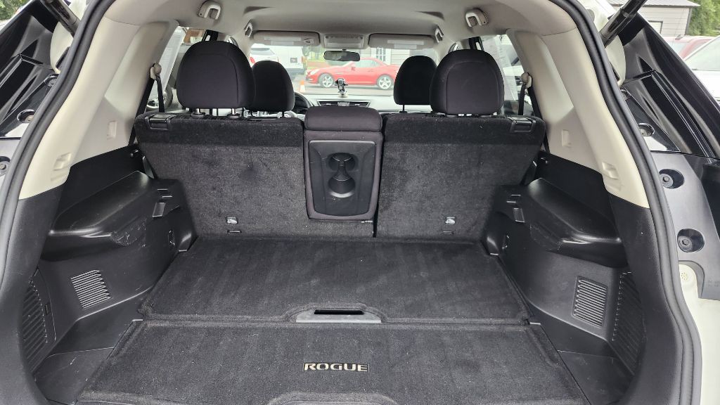 2018 Nissan Rogue Image 13