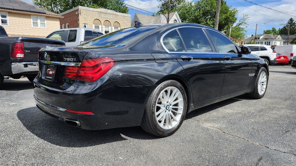 2013 BMW 7 Series Image 6
