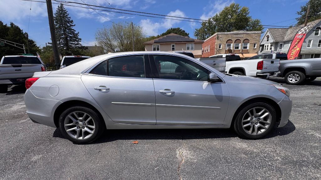2016 Chevrolet Malibu Image 12