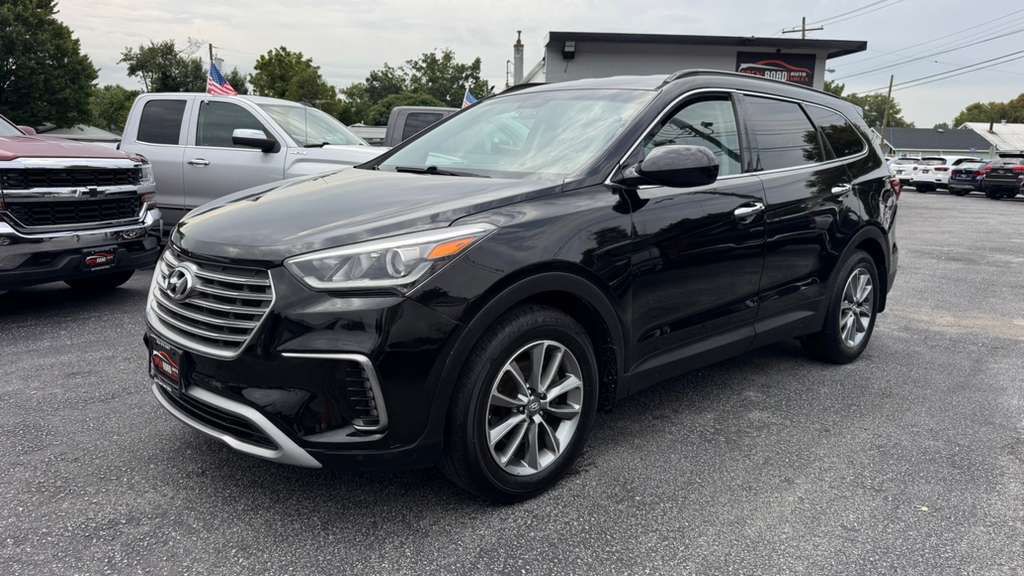 2017 Hyundai Santa Fe Image 5
