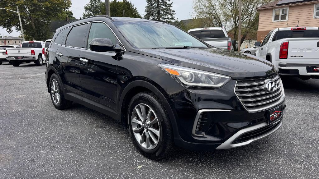 2017 Hyundai Santa Fe Image 8