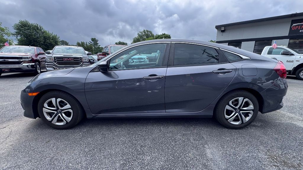 2017 Honda Civic Image 4
