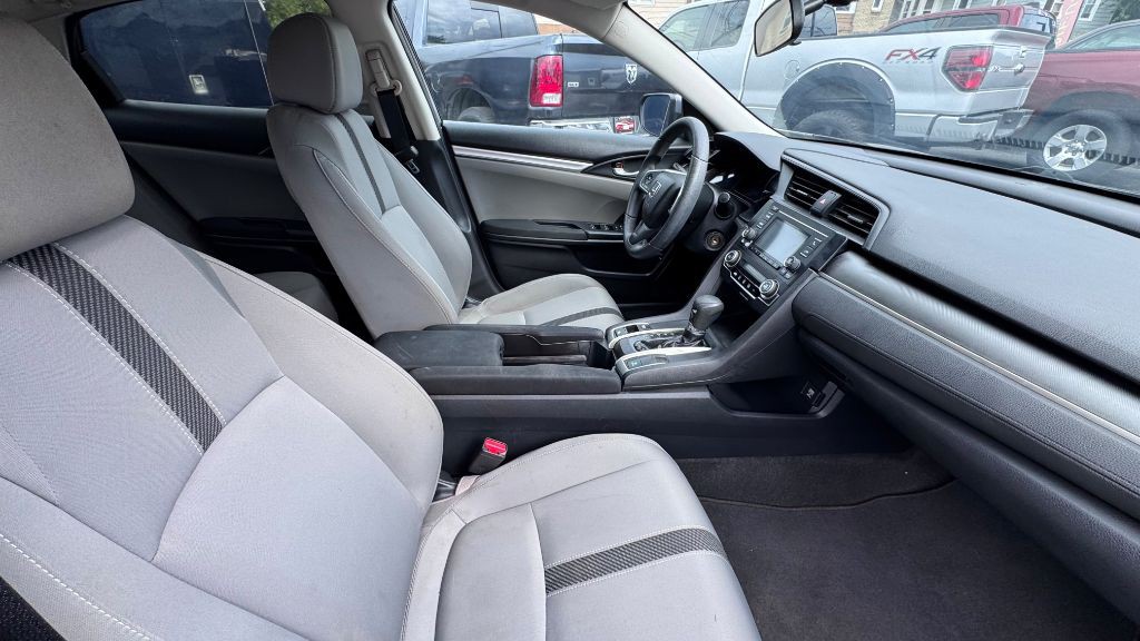 2017 Honda Civic Image 29
